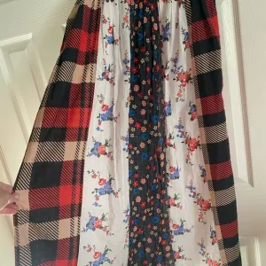 🆕 FUN patchwork skirt from ANTHROPOLOGIE ❤️flattering and fully lined!