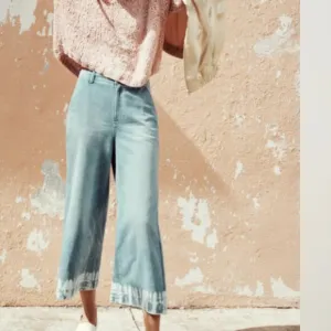 Anthropologie Pilcro Bleached Hem High Rise Cropped Wide Leg Denim Jeans 29