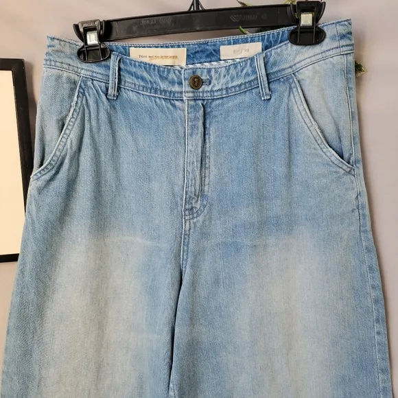 Anthropologie Pilcro Bleached Hem High Rise Cropped Wide Leg Denim Jeans 29