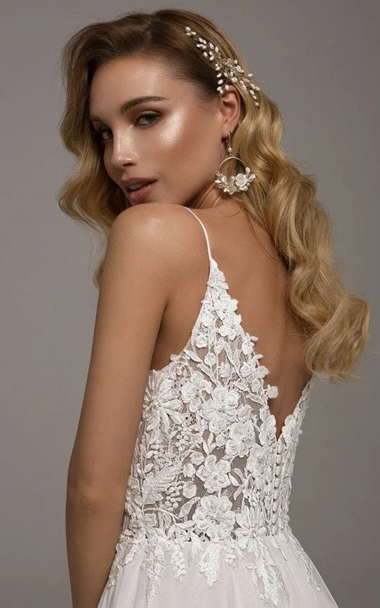 Elegant A-Line Spaghetti Chiffon Lace Court Train Wedding Dress with Appliques-716417