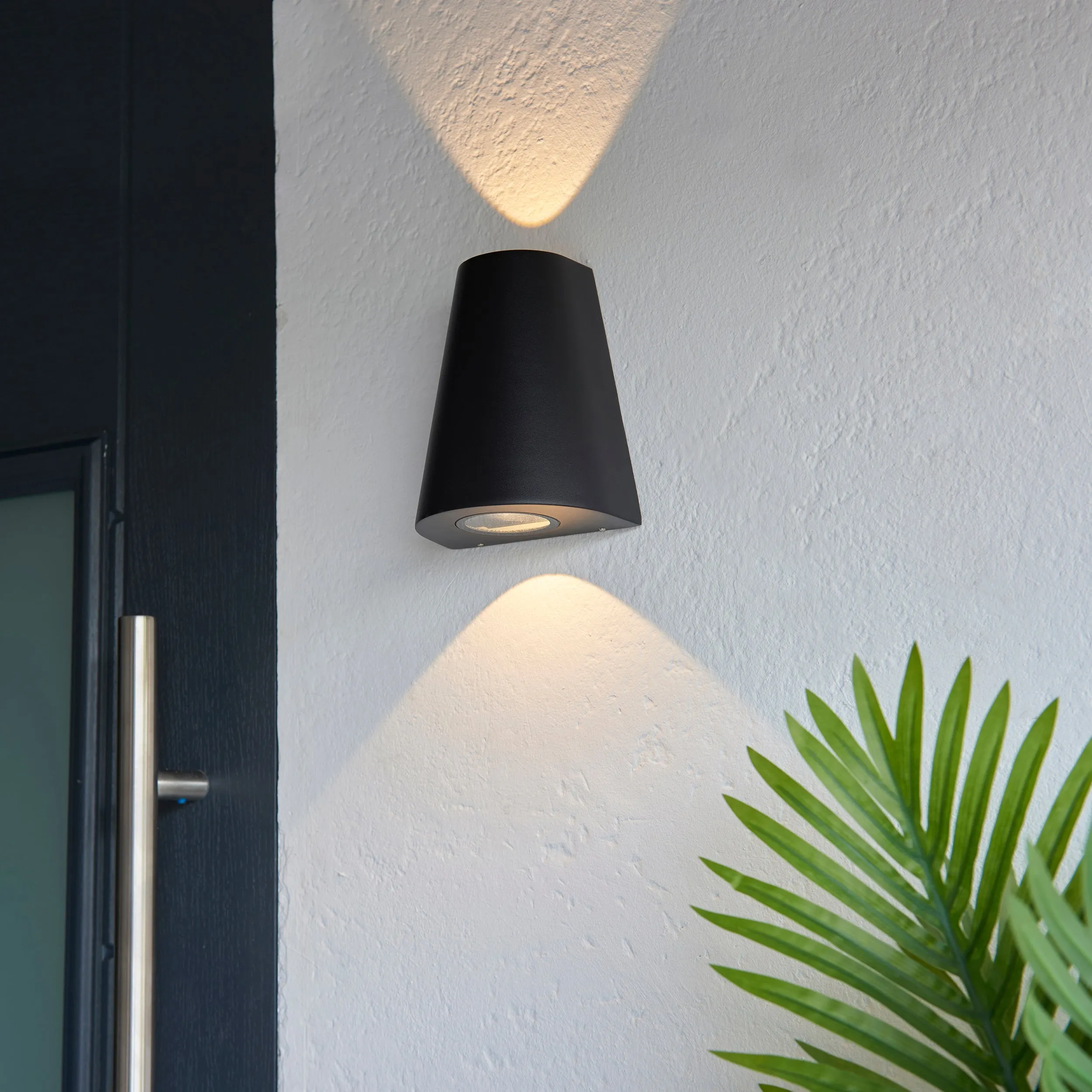 Endon 96905 Helm 2lt Wall Textured black & clear glass 2 x 1.45W LED (SMD 3528) Warm White