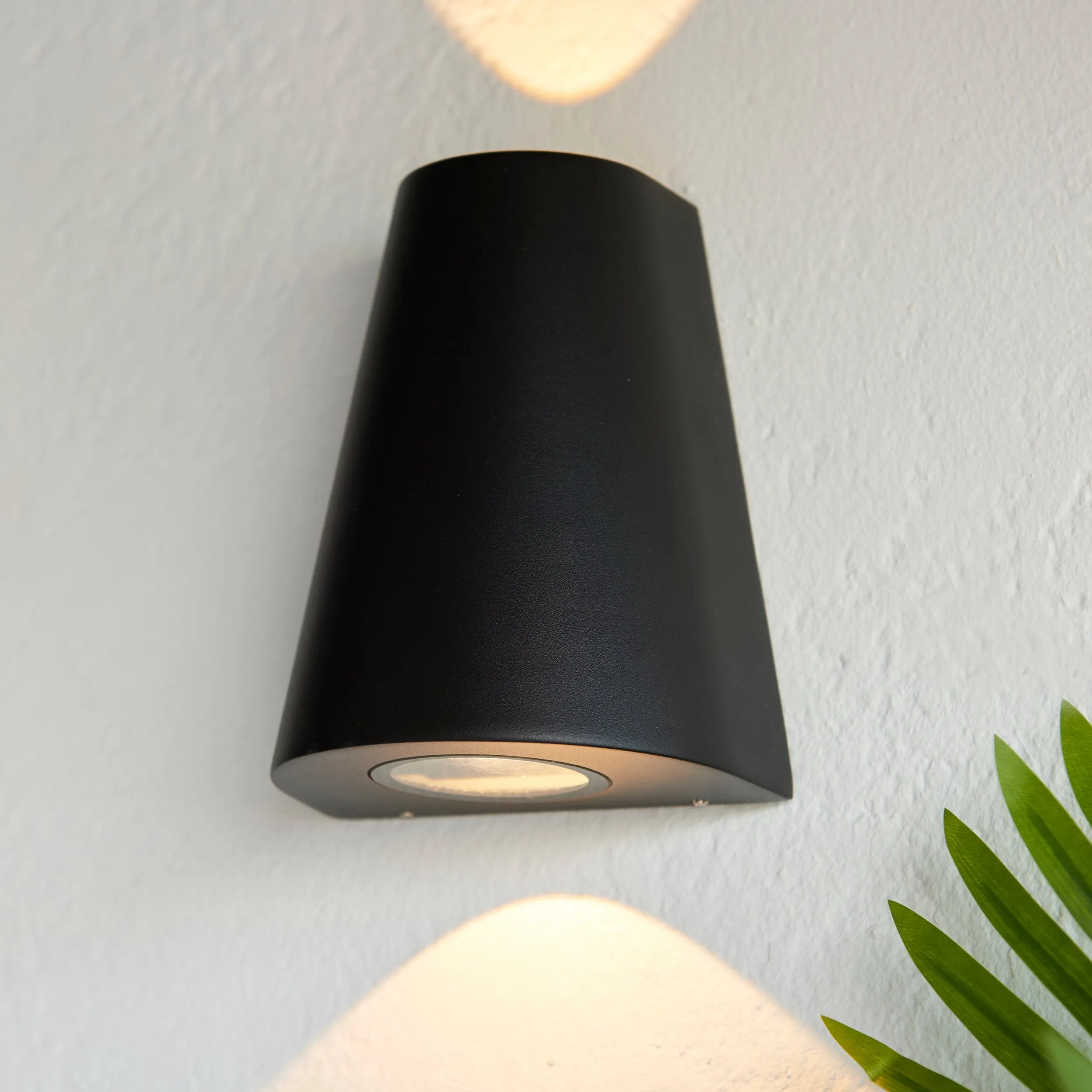 Endon 96905 Helm 2lt Wall Textured black & clear glass 2 x 1.45W LED (SMD 3528) Warm White
