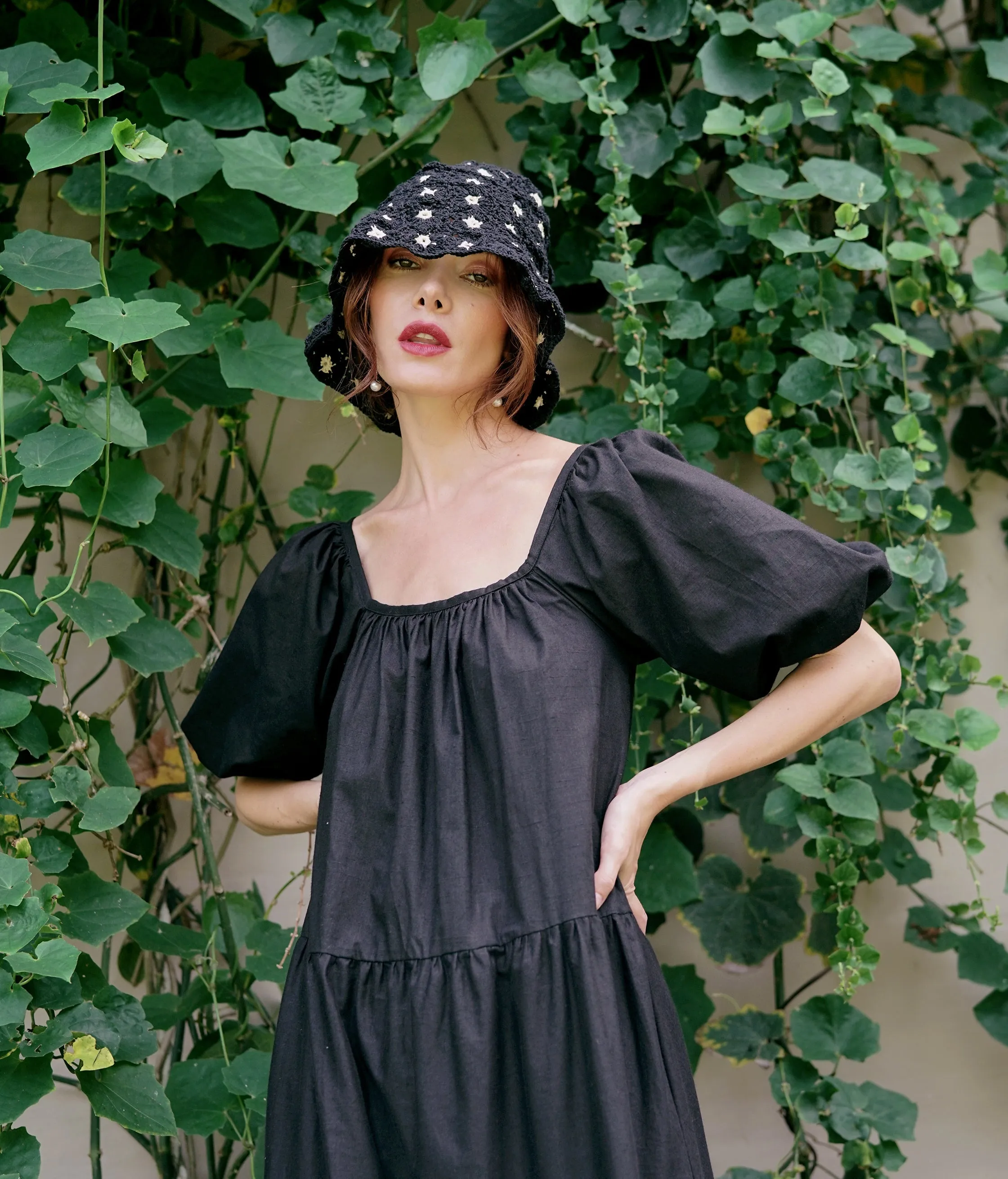 Flora Crochet Hat, in Black