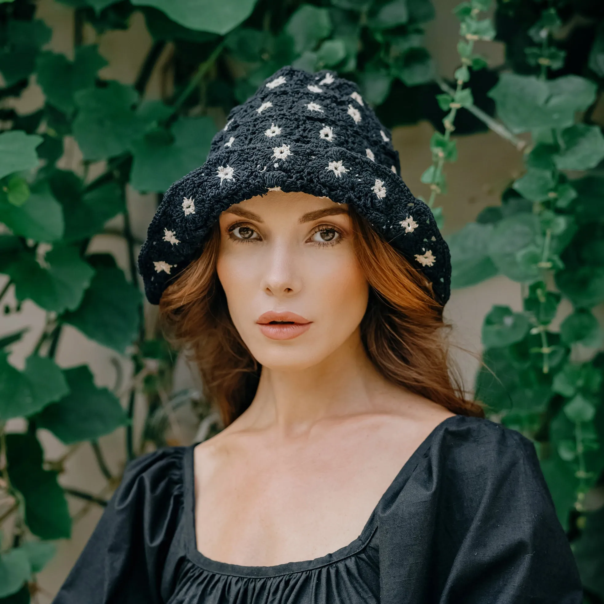 Flora Crochet Hat, in Black