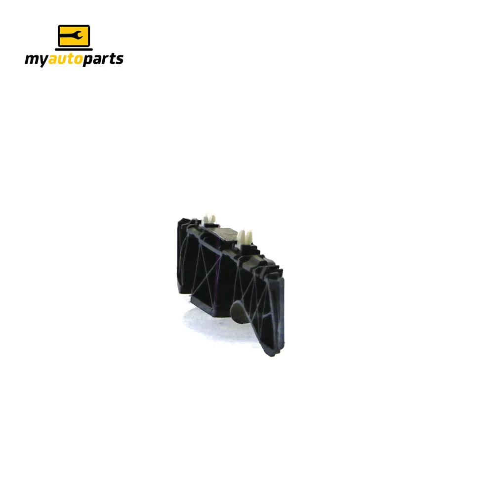 Front Guard Bracket Drivers Side Genuine suits Hyundai Accent RB