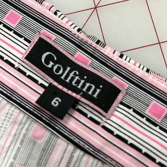 GOLFTINI Modern Golf/Vacation Skort 3 Pocket Side Zip Preppy Pink/Black Print 6