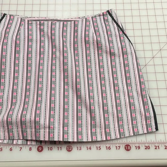 GOLFTINI Modern Golf/Vacation Skort 3 Pocket Side Zip Preppy Pink/Black Print 6