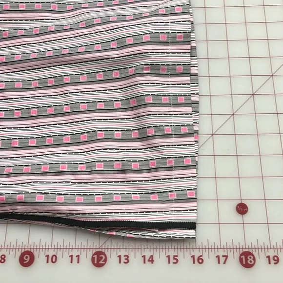 GOLFTINI Modern Golf/Vacation Skort 3 Pocket Side Zip Preppy Pink/Black Print 6