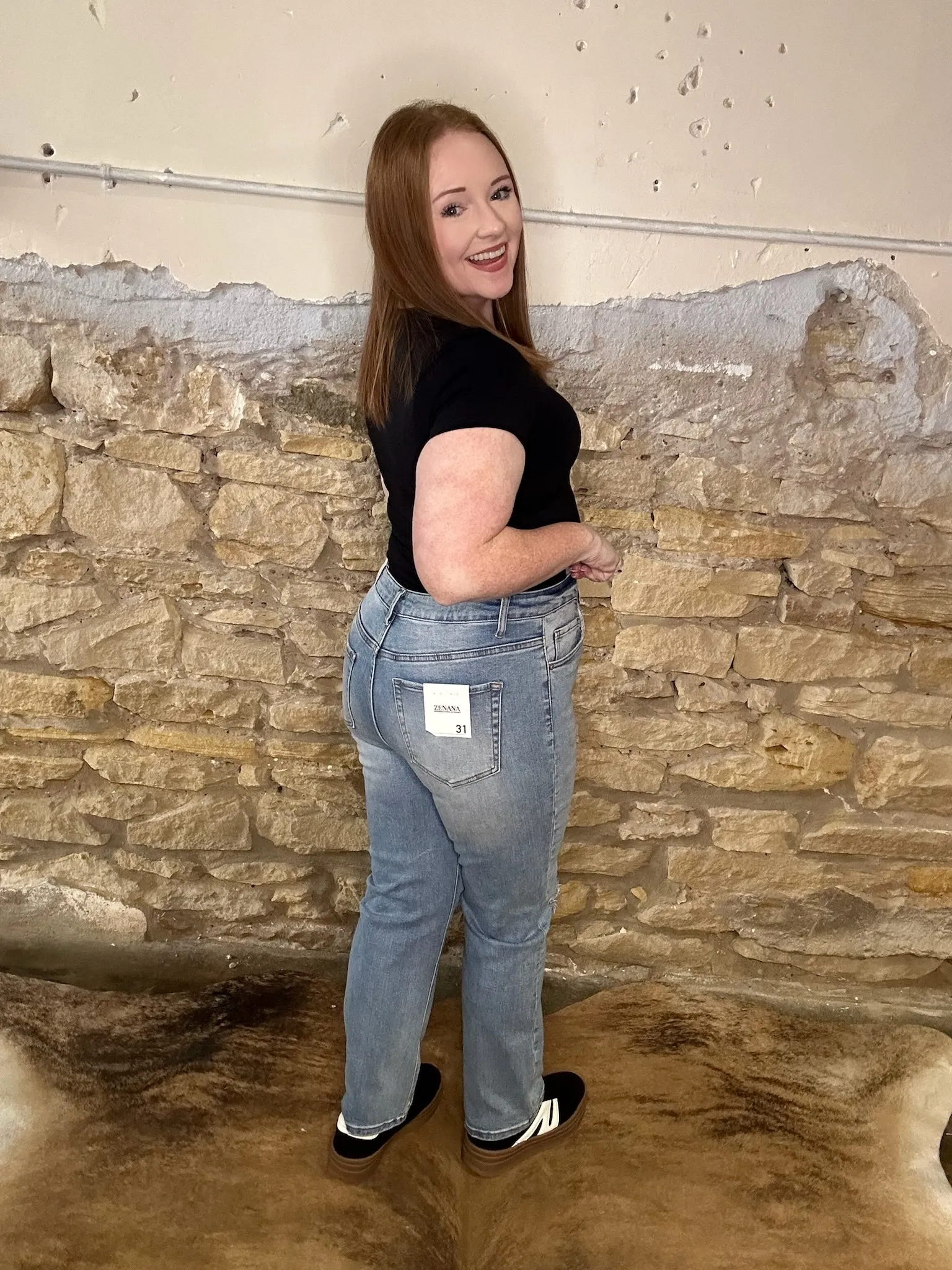 Jane Knee Distressed Cropped Jeans