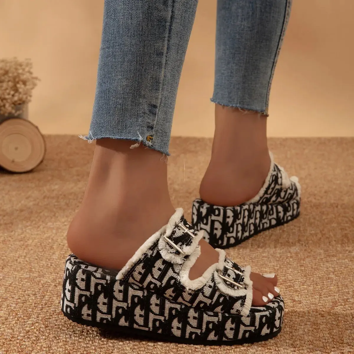 Luxury Women's Platform Slippers – Stylish Designer Slides & Mules™