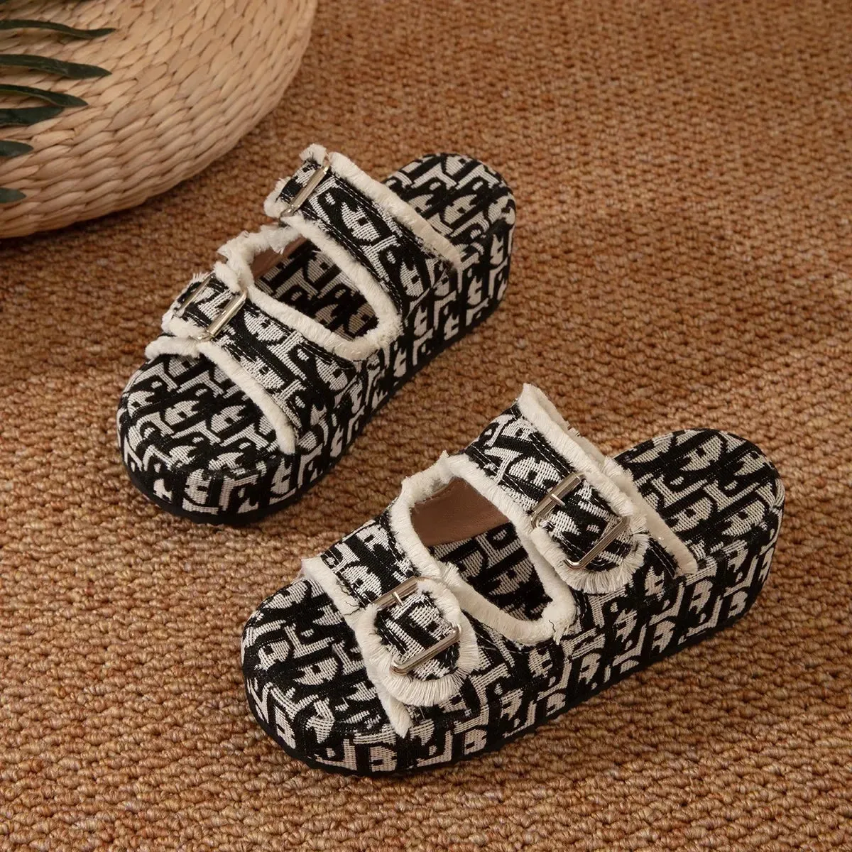 Luxury Women's Platform Slippers – Stylish Designer Slides & Mules™
