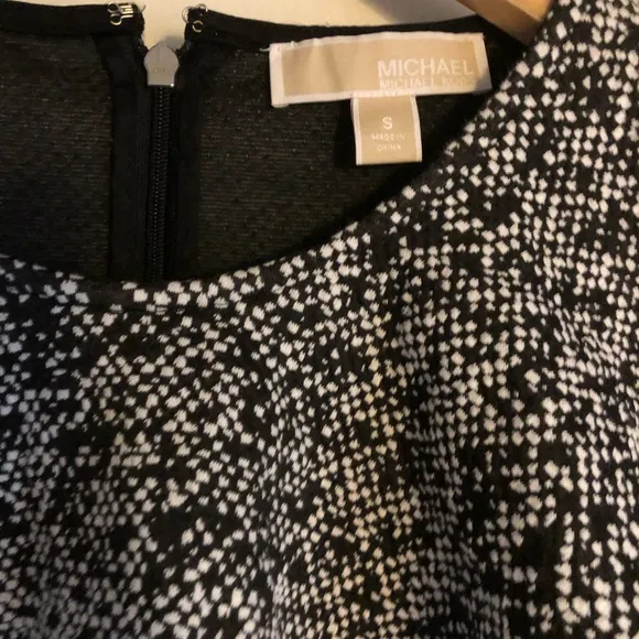 Michael KORS dress ruffle flowy gray black zipper back tweed jacquard kn…