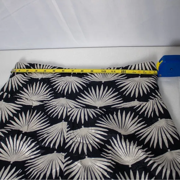 NWT! Masai Pinja Black &amp; White Agave Print Women’s Trouser Shorts Size Large