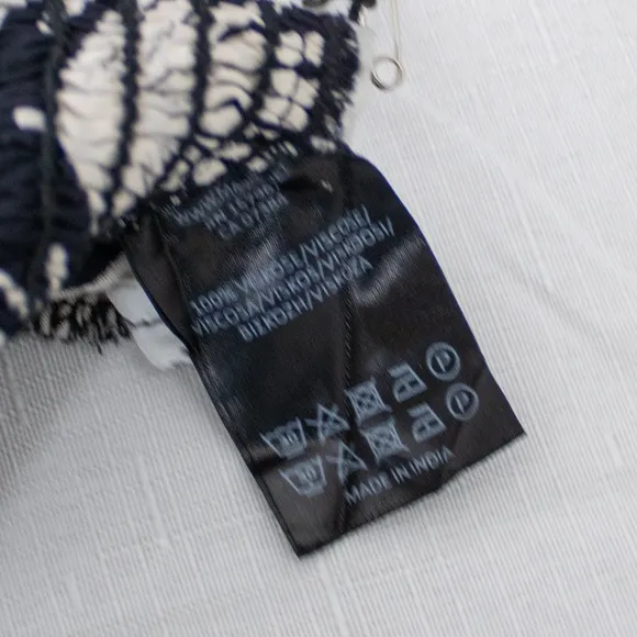 NWT! Masai Pinja Black &amp; White Agave Print Women’s Trouser Shorts Size Large