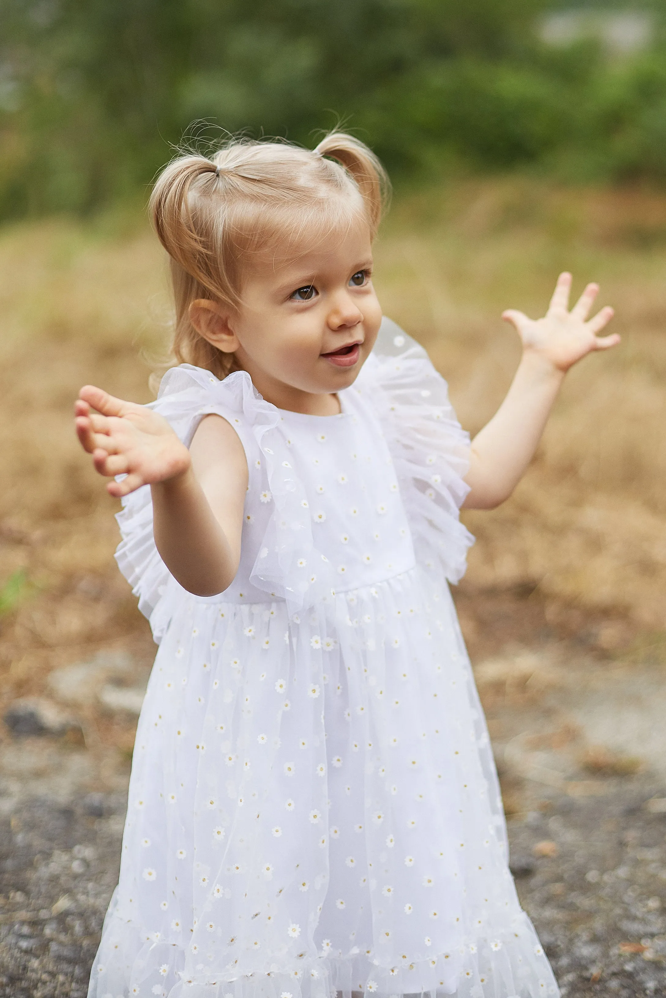 "Anastasia" White Tulle Daisy Print Dress