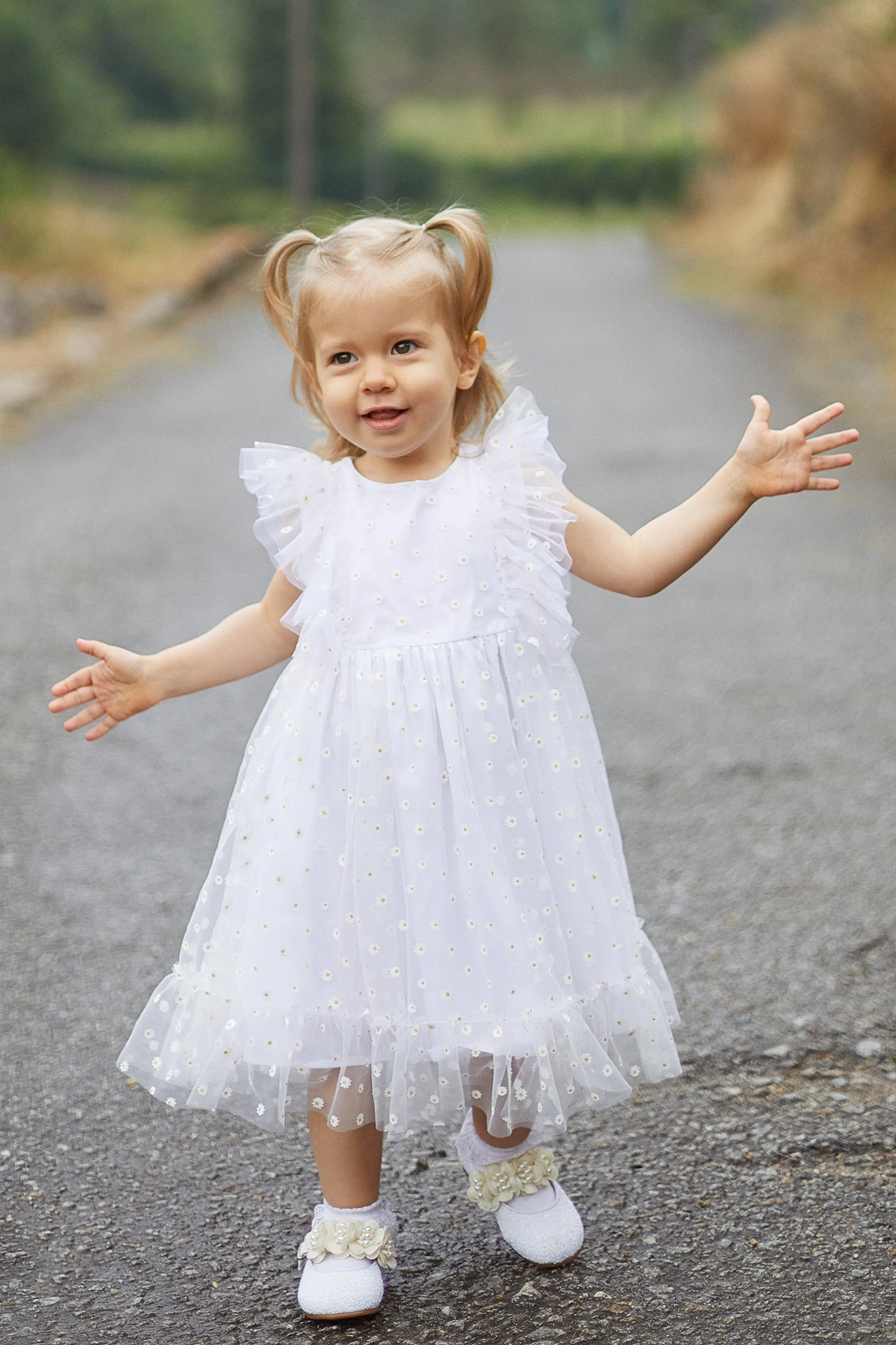 "Anastasia" White Tulle Daisy Print Dress