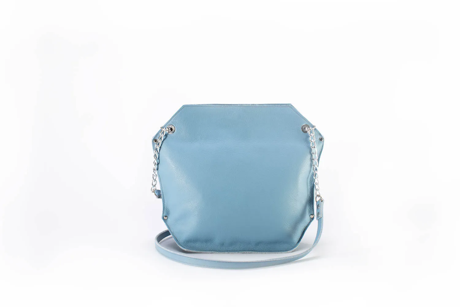 "Urban Chic" shoulder bag with chains