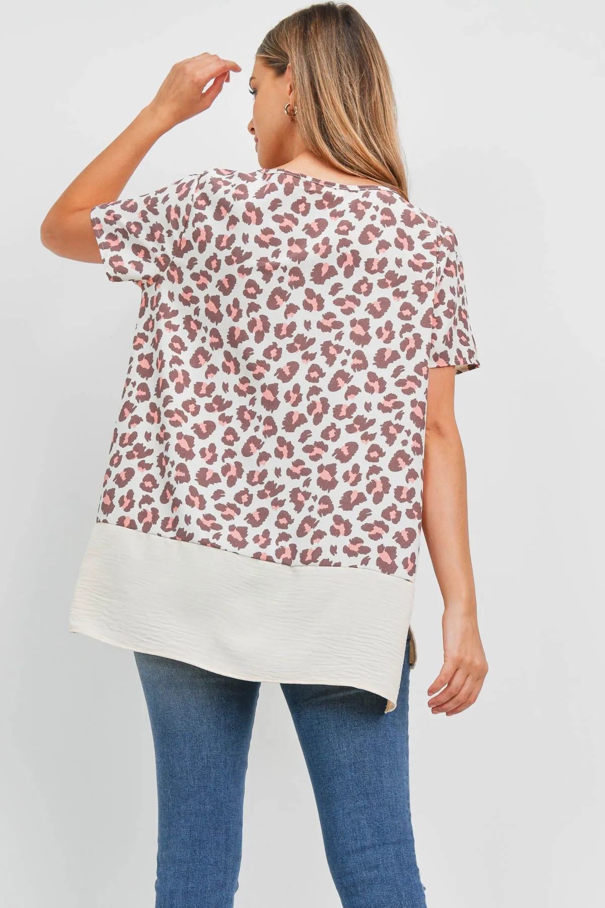 Round Neck Leopard Print Airflow Contrast Top
