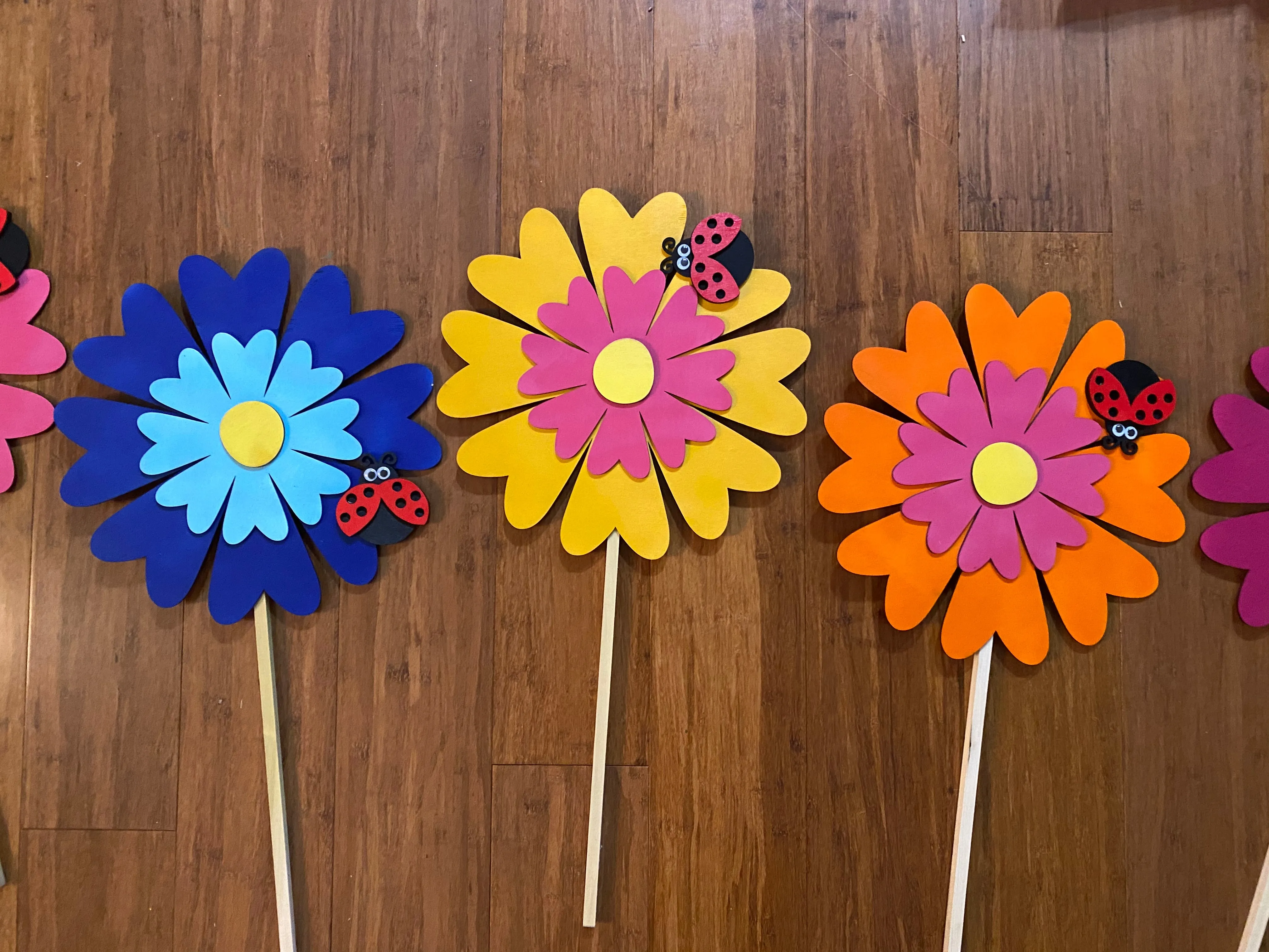 Shimmering Daisy and Ladybug Wooden Petite Plant Stake