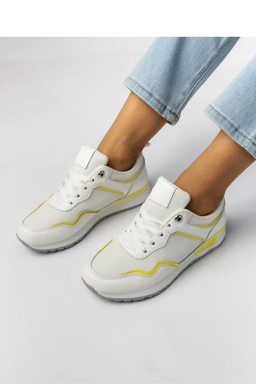 Sport Shoes Inello