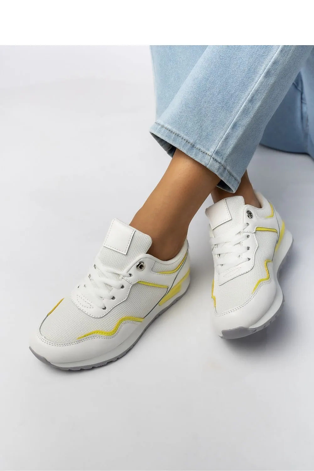 Sport Shoes Inello