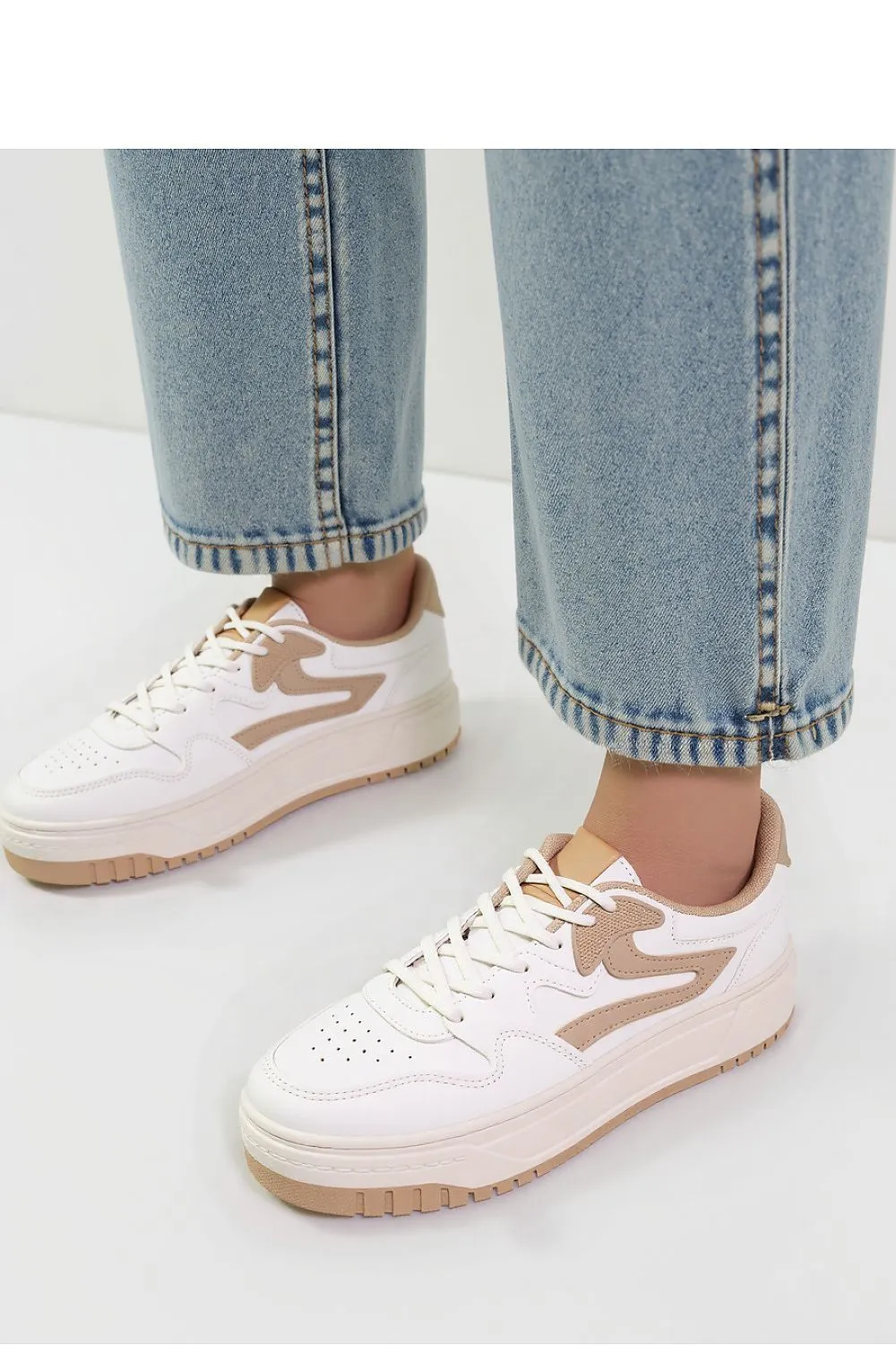 Sport Shoes Inello