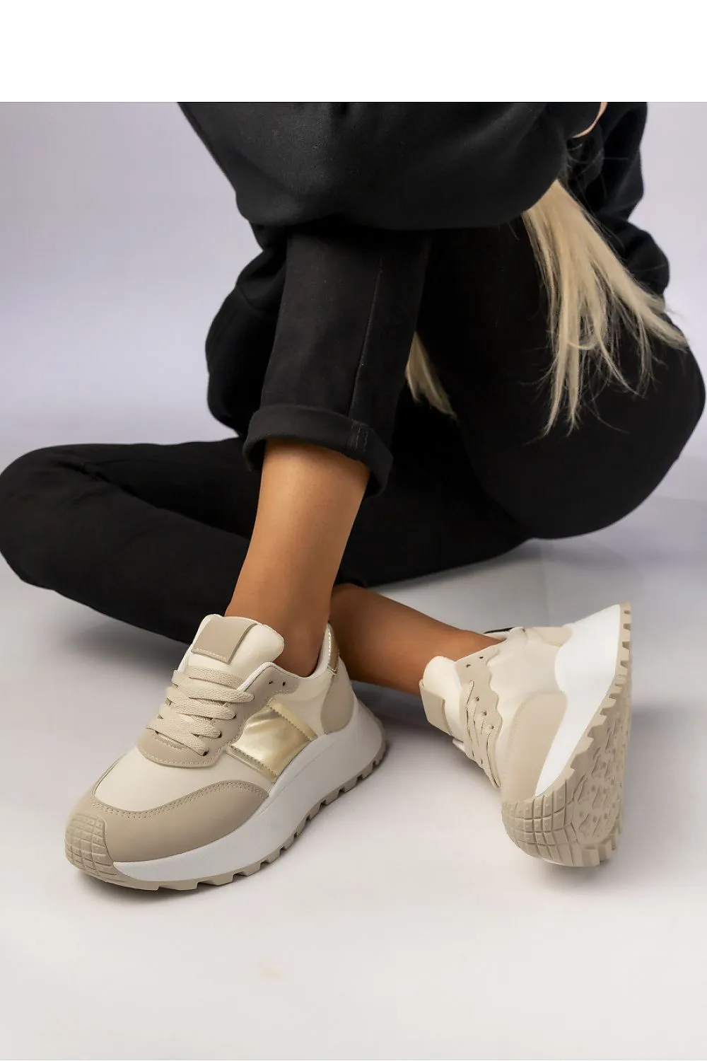 Sport Shoes Inello