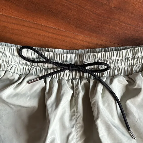 Sporty &amp; Rich Laurel White Runner Active Biker Short / small