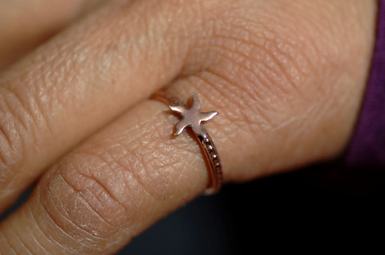 Tiny Metal Hexagon Flower Pointed 4.2mm