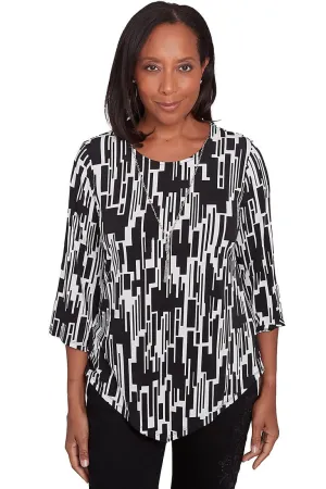 Vertical Geometric Puff Print Necklace Top